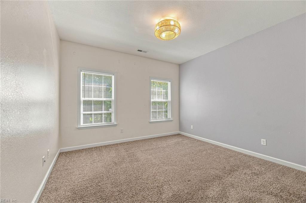1117 Winsford Ln Property Photo 22