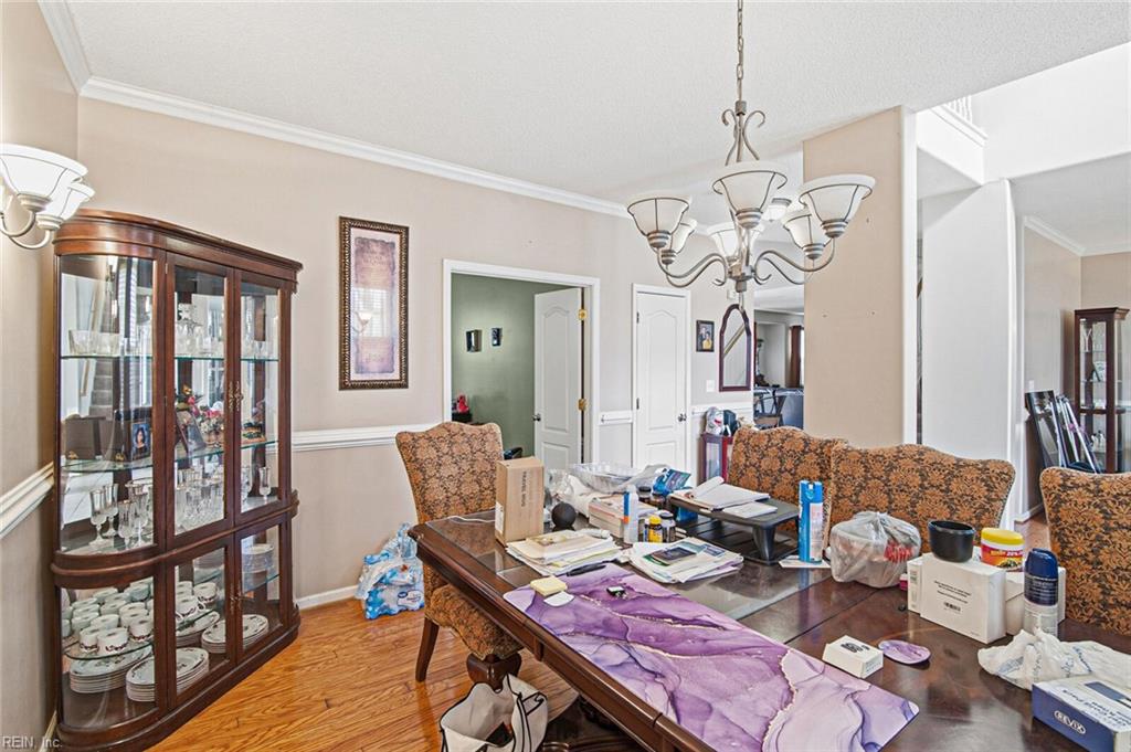 945 Foxboro Dr Property Photo 8