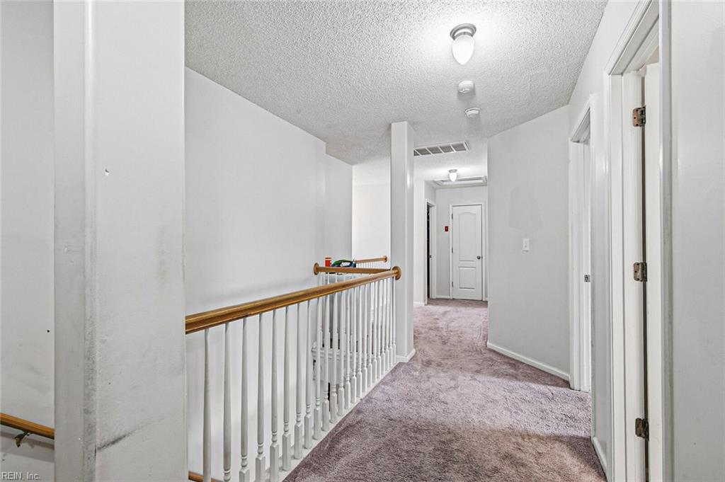 945 Foxboro Dr Property Photo 18