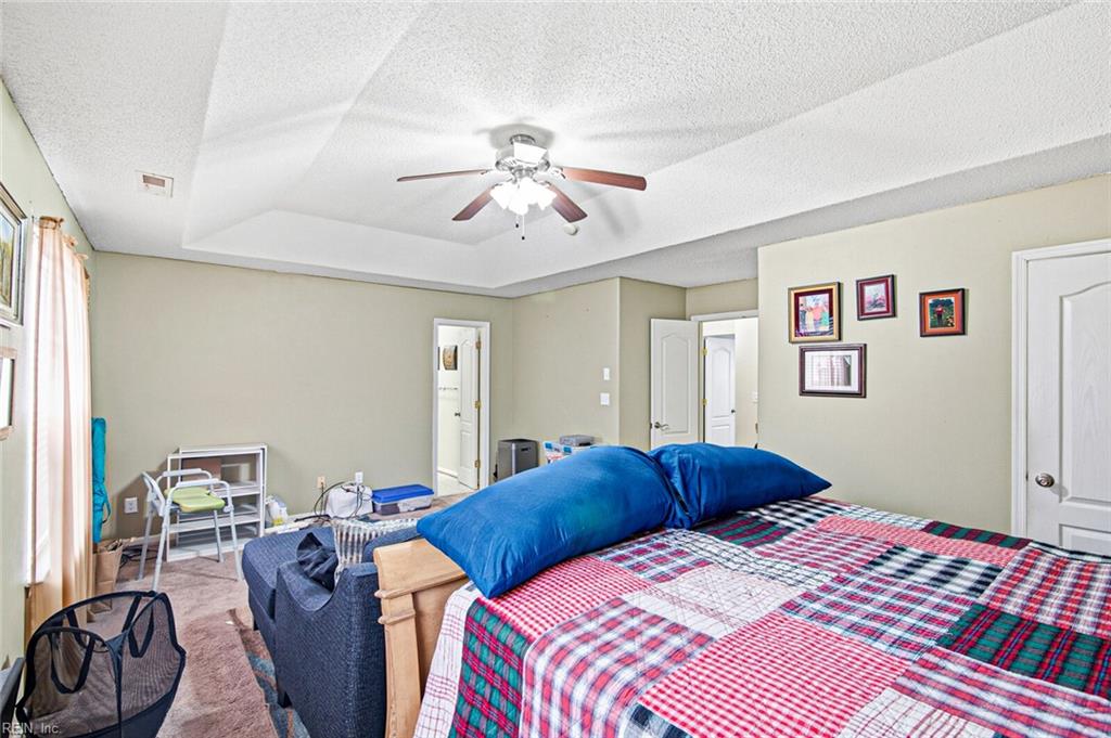 945 Foxboro Dr Property Photo 24