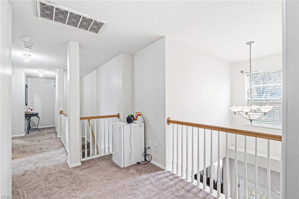 945 Foxboro Dr Property Photo 32