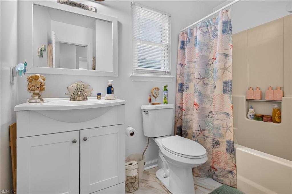 997 Culver Ln Property Photo 32