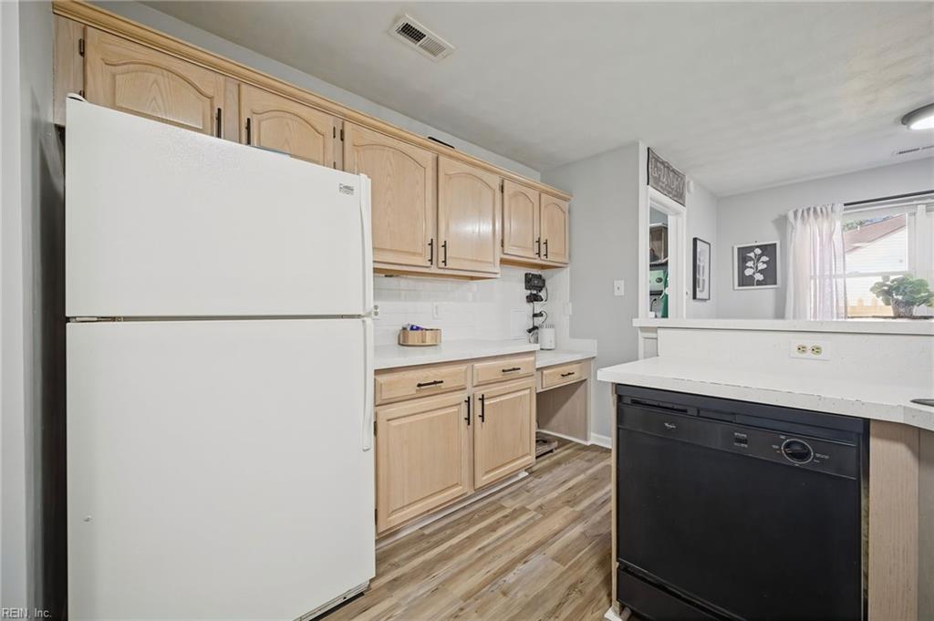 2305 Andre Ct Property Photo 16