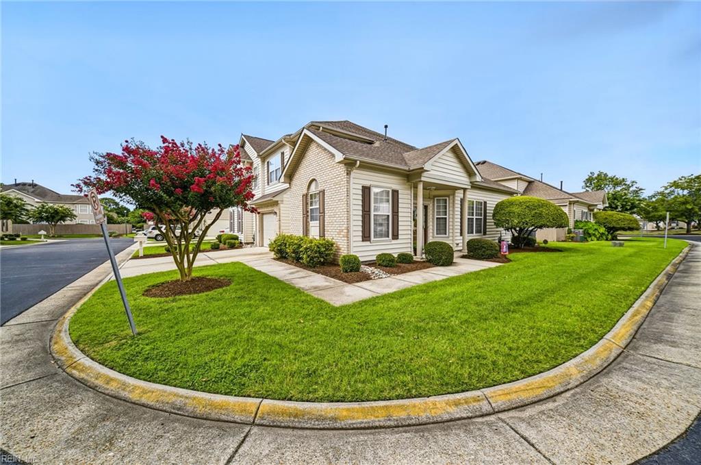 1717 Springs Edge Ct Property Photo 4