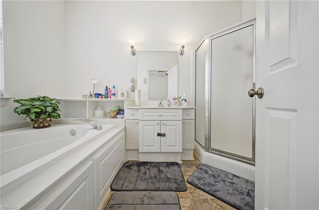 1717 Springs Edge Ct Property Photo 37