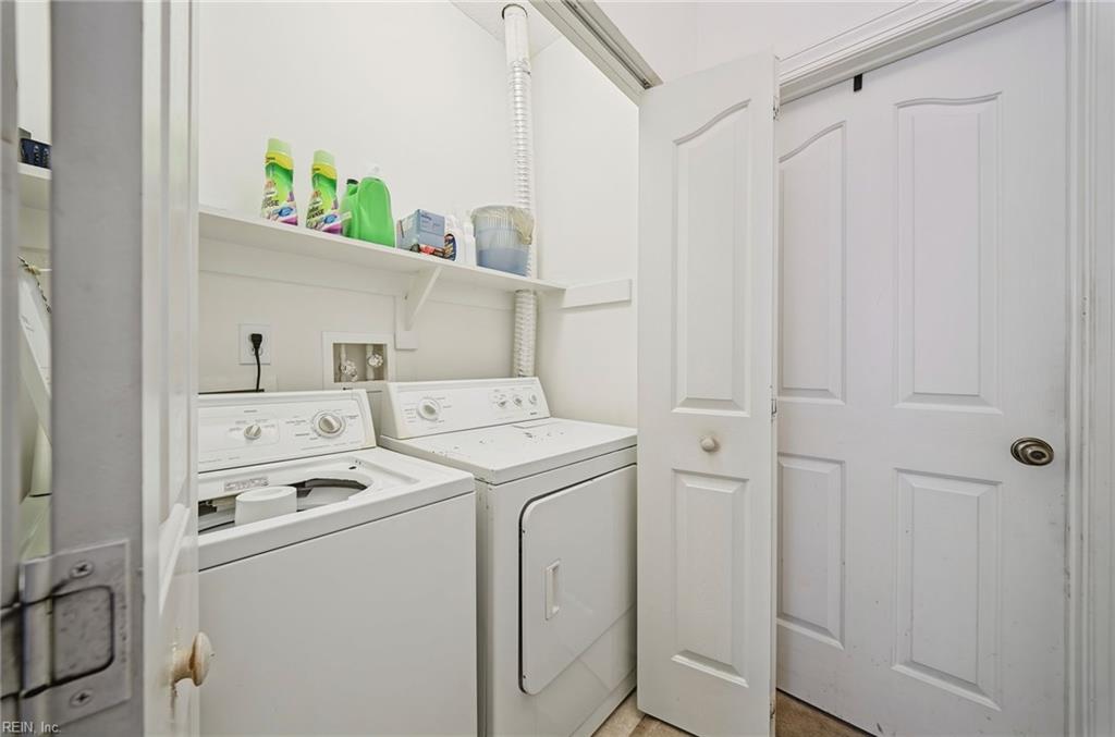 1717 Springs Edge Ct Property Photo 38