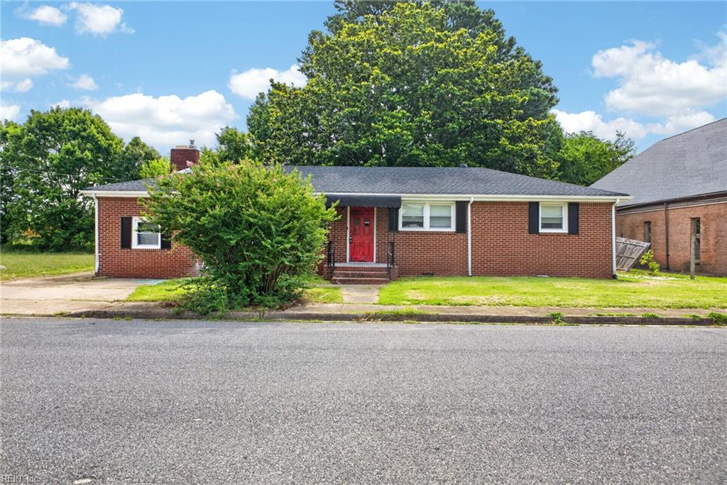 1535 Lyons Ave Property Photo 1