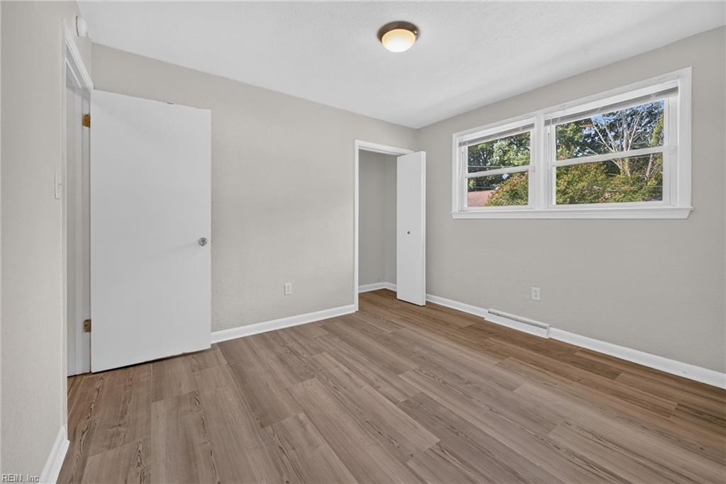 1535 Lyons Ave Property Photo 17