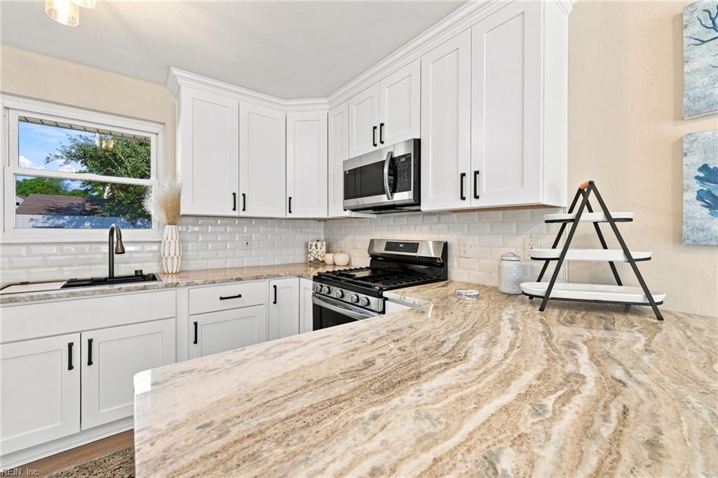 9525 Willow Ter Property Photo 26