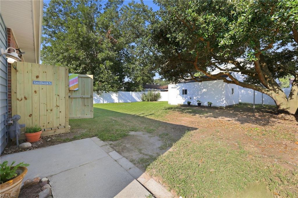 9525 Willow Ter Property Photo 38