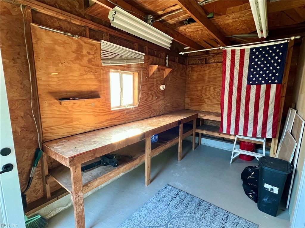 9525 Willow Ter Property Photo 41