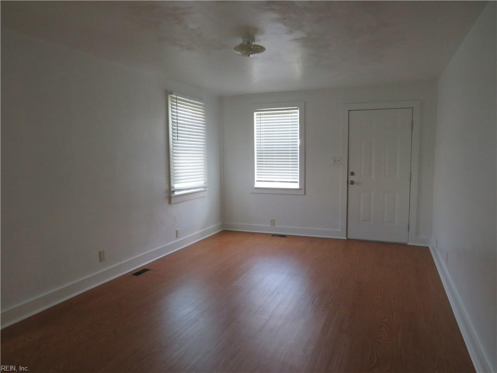 6665 Hudson Ave Property Photo 2