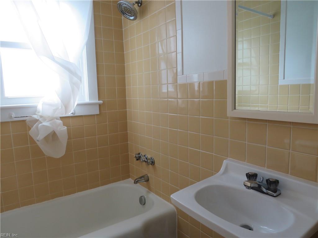 6665 Hudson Ave Property Photo 10