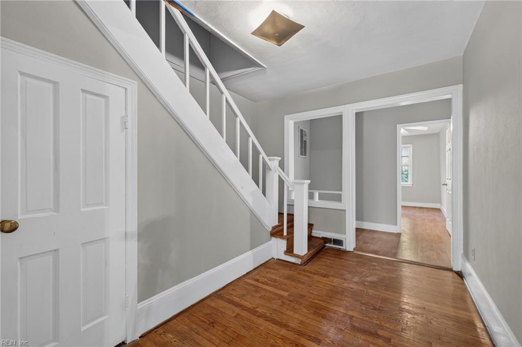 113 Halifax St Property Photo 6