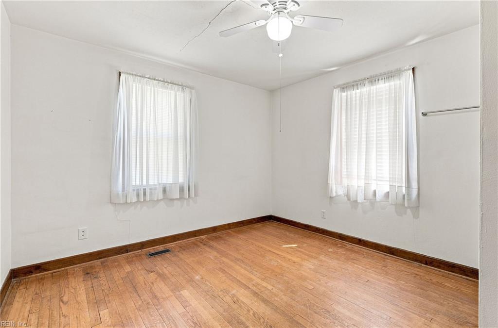 4885 Kennebeck Ave Property Photo 13