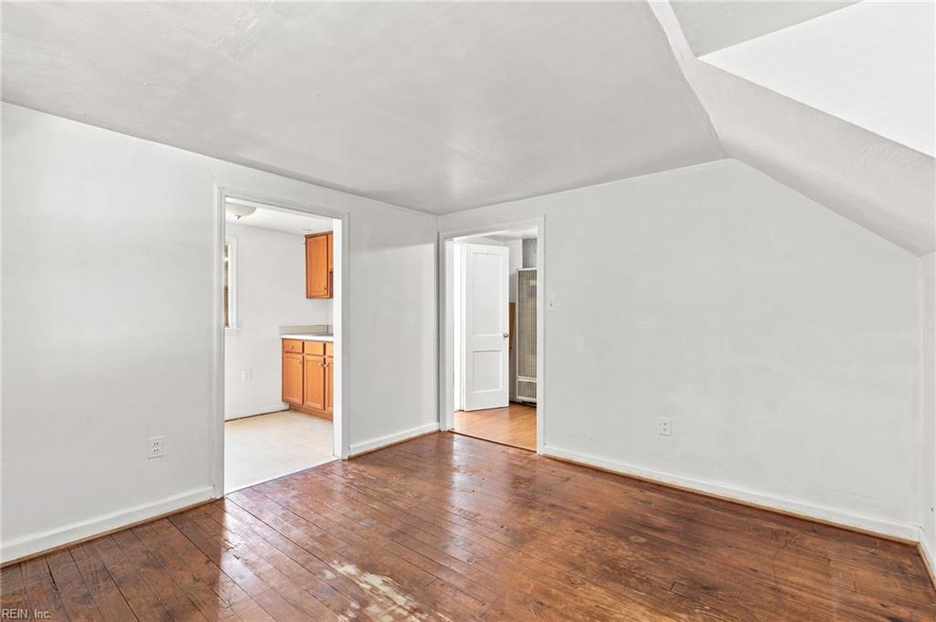 4885 Kennebeck Ave Property Photo 20