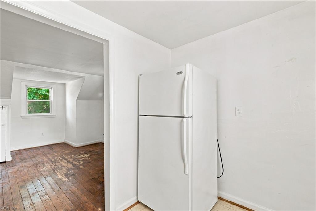 4885 Kennebeck Ave Property Photo 22