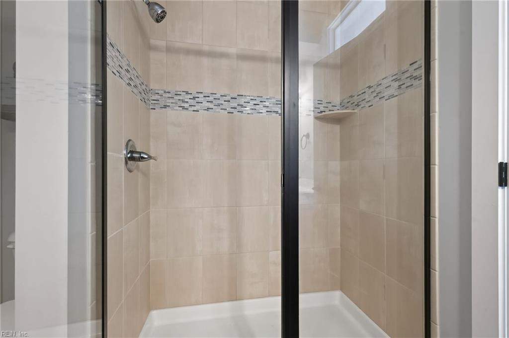 7922 Shore Dr Property Photo 25