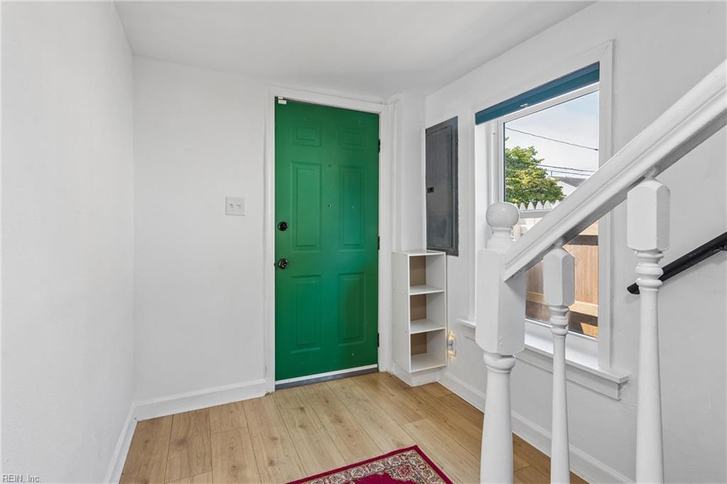 7430 Hughart St Property Photo 7