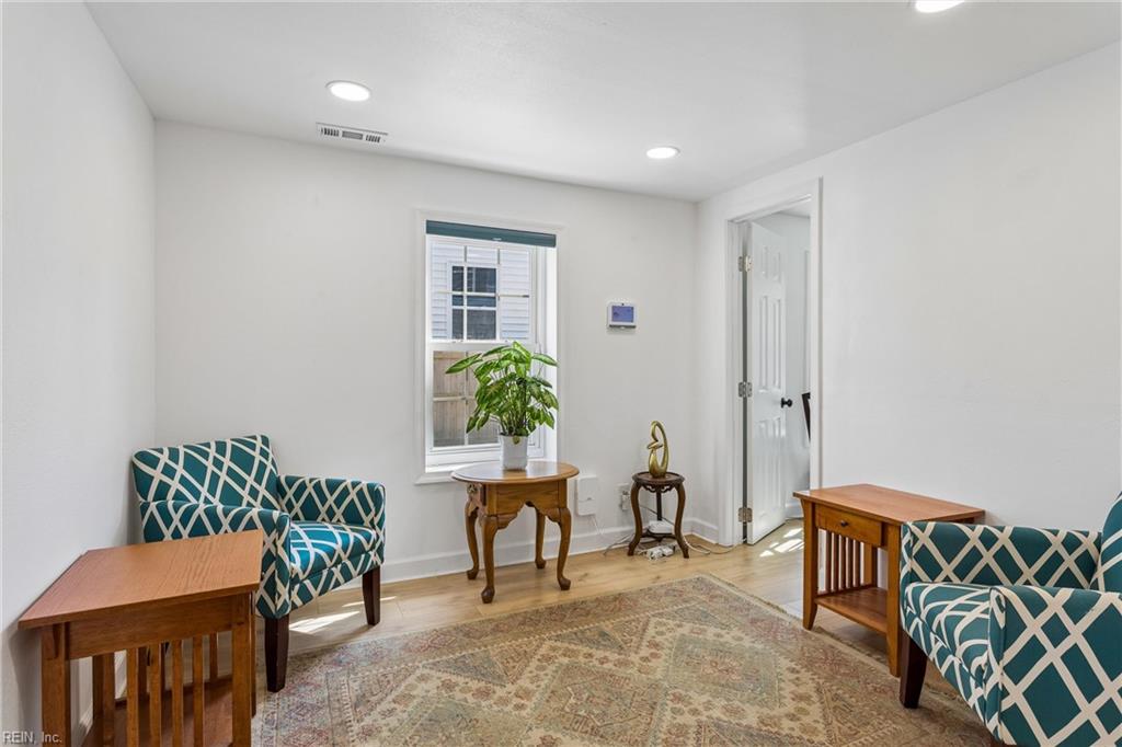 7430 Hughart St Property Photo 14