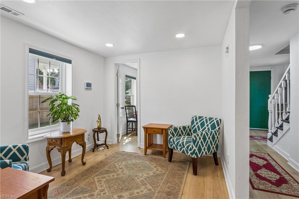 7430 Hughart St Property Photo 16