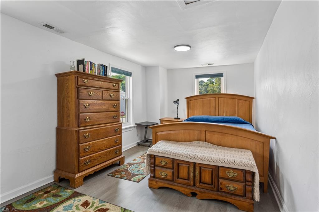 7430 Hughart St Property Photo 18