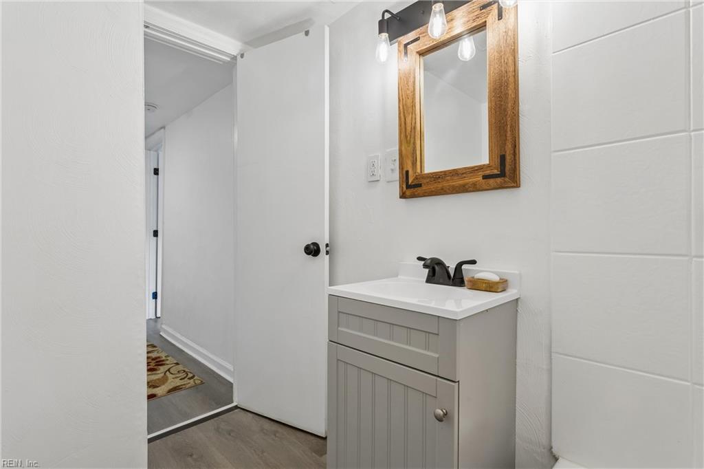 7430 Hughart St Property Photo 22