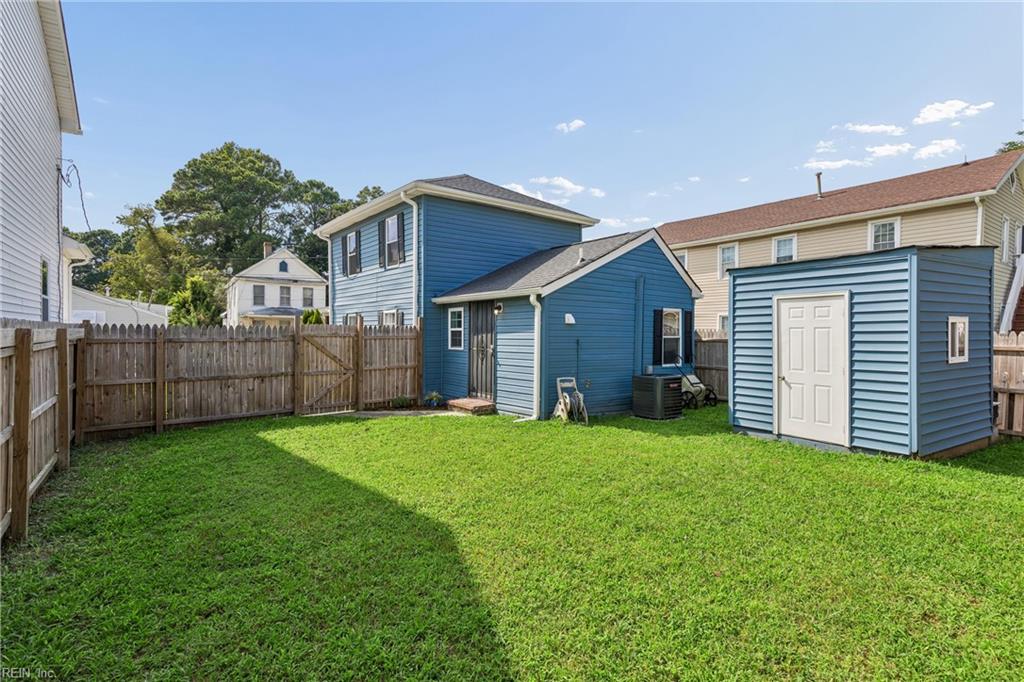 7430 Hughart St Property Photo 24