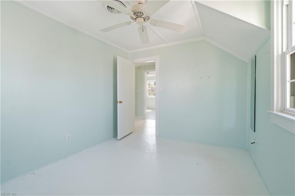 111 60th St Property Photo 20