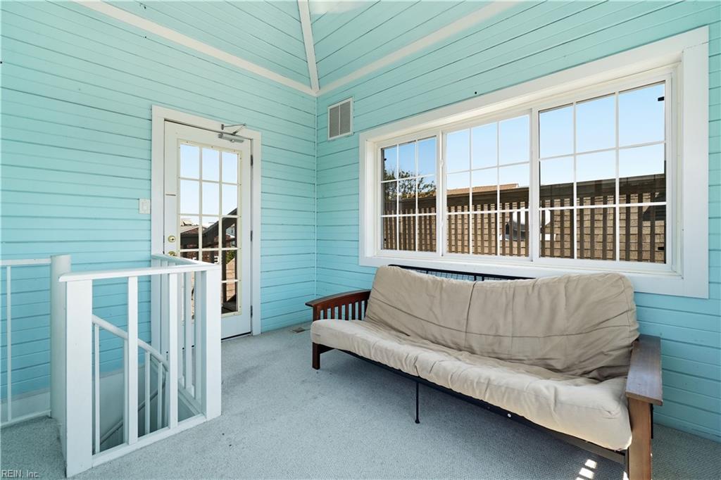 111 60th St Property Photo 31