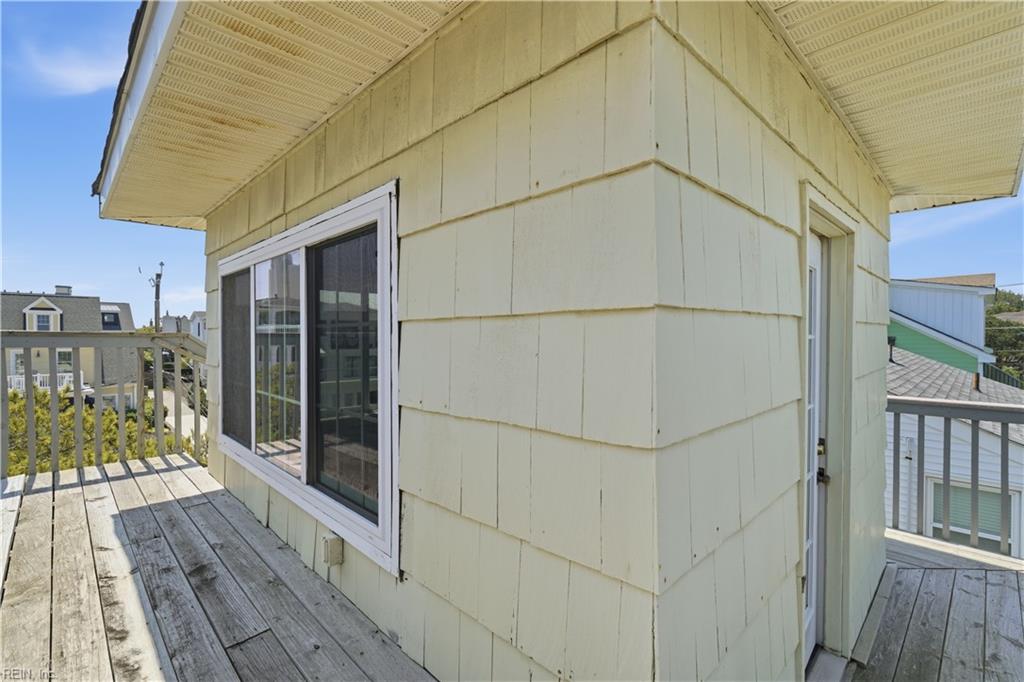 111 60th St Property Photo 33