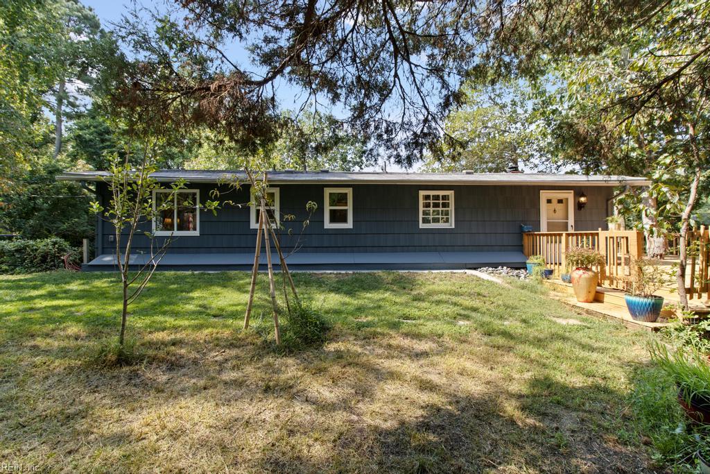 1383 Belmont Dr Property Photo 4
