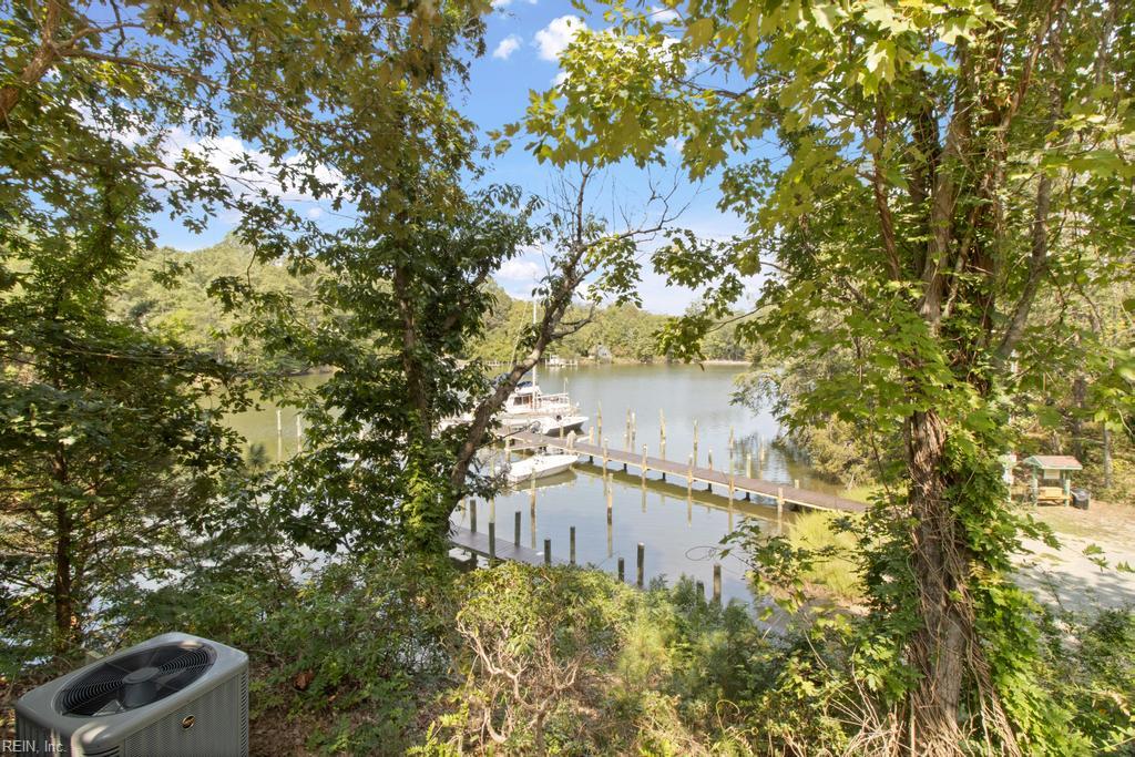 1383 Belmont Dr Property Photo 7