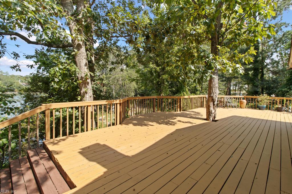 1383 Belmont Dr Property Photo 24