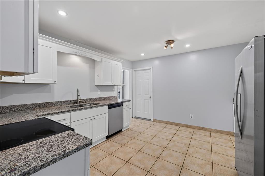 3305 Stoneshore Rd Property Photo 10