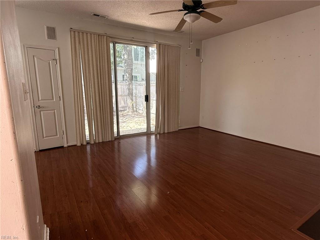 930 Ivystone Way Property Photo 12