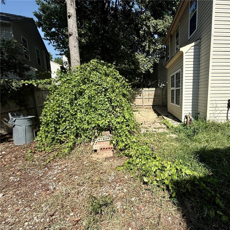 930 Ivystone Way Property Photo 29