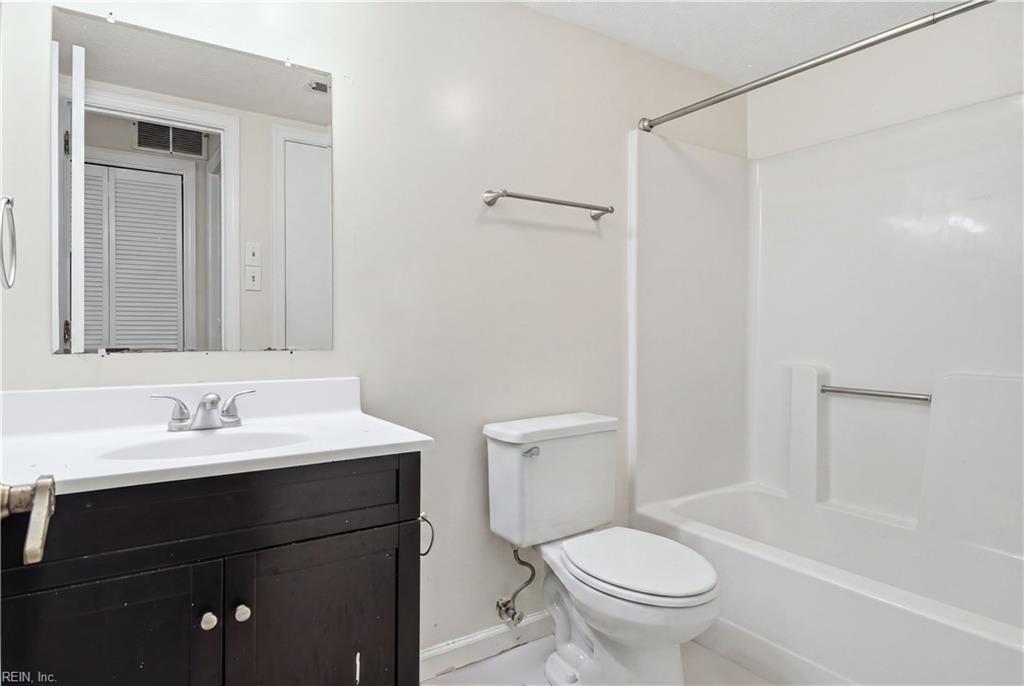 106 Briarwood Pl Property Photo 15