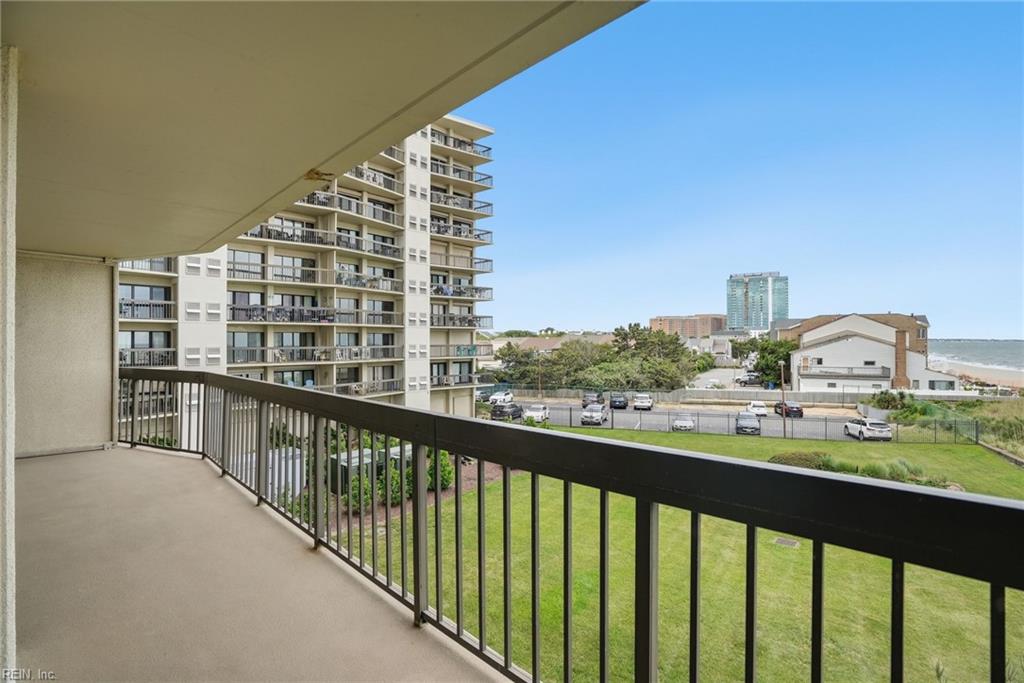 2830 Shore Dr Property Photo 17