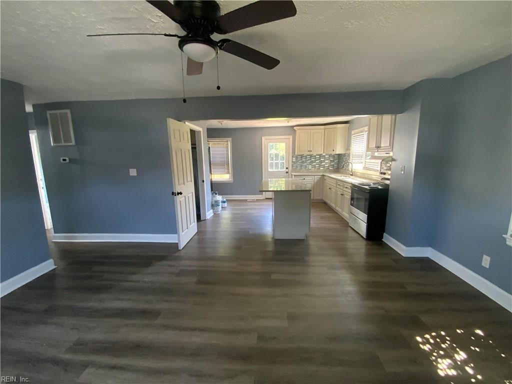 1118 N Mallory St Property Photo 2