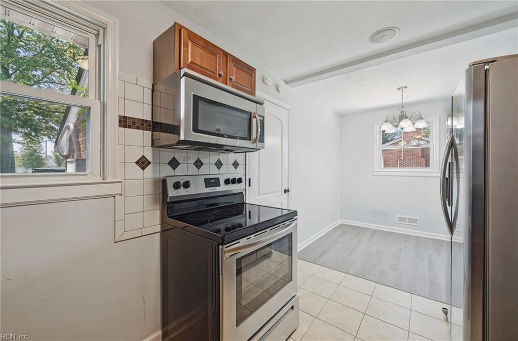 613 Yorkshire Rd Property Photo 14