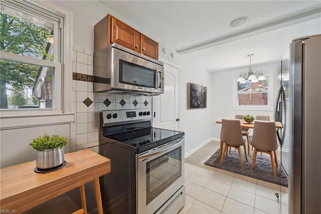 613 Yorkshire Rd Property Photo 15