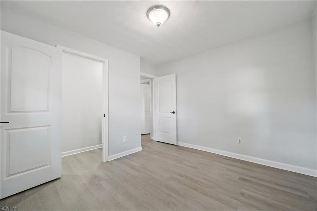 613 Yorkshire Rd Property Photo 17