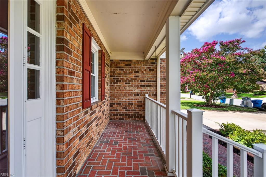 5229 Stratford Chase Dr Property Photo 7