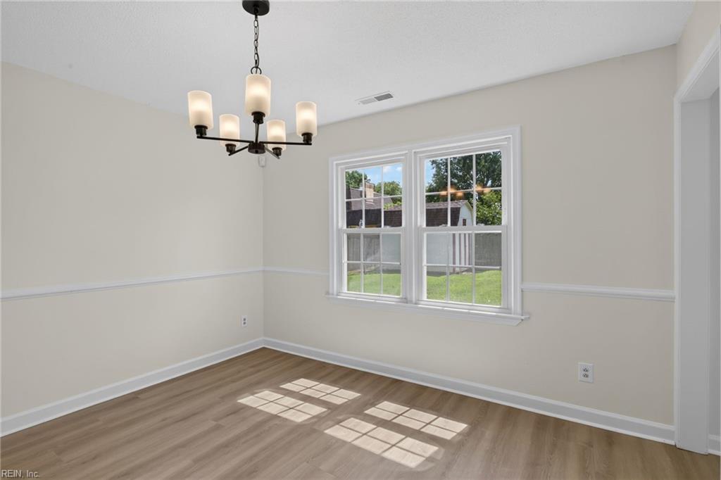 5229 Stratford Chase Dr Property Photo 17