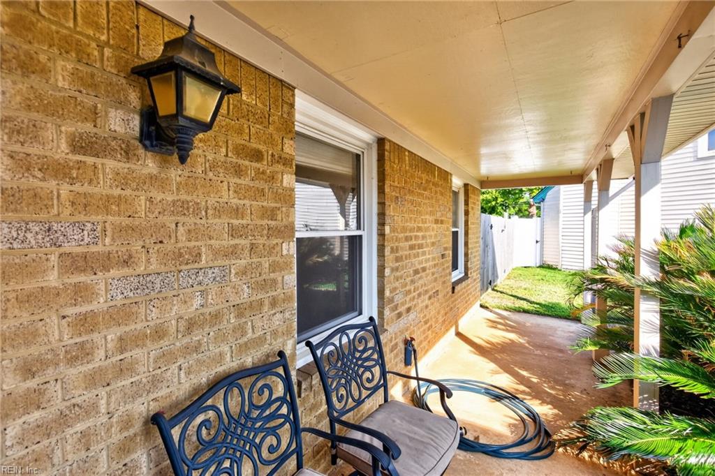 1120 Balch Pl Property Photo 3