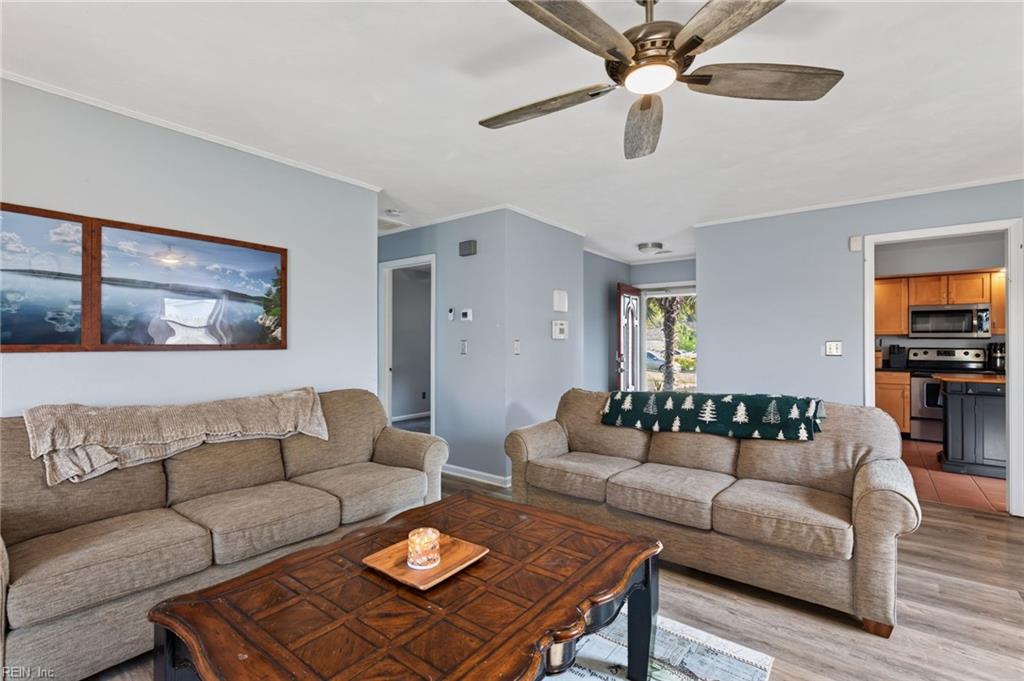 1120 Balch Pl Property Photo 6
