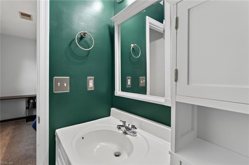 1120 Balch Pl Property Photo 13
