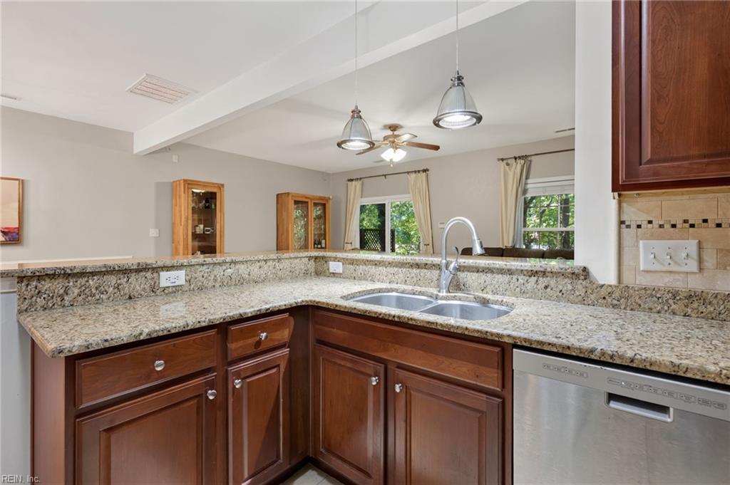620 Estates Way Property Photo 6