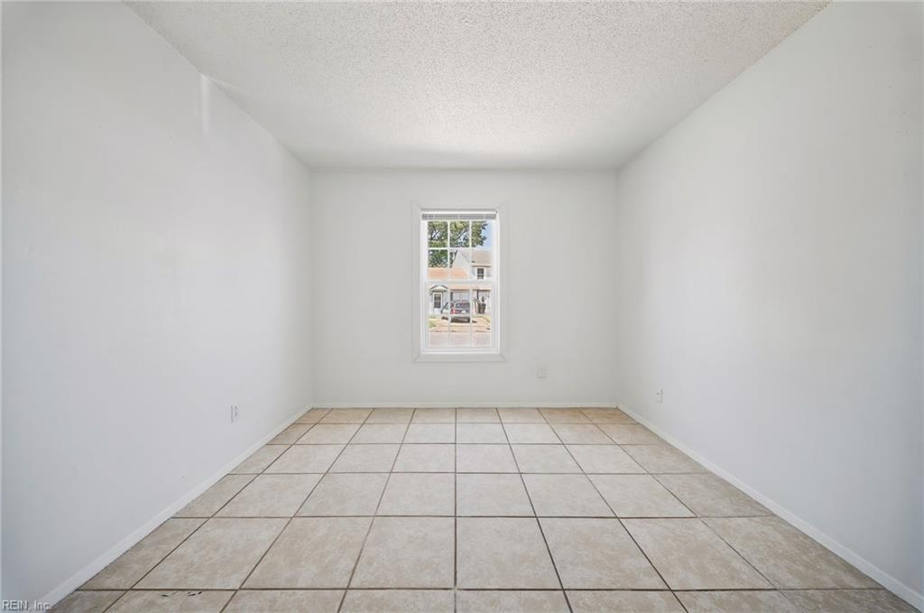 800 Stephanie Ct Property Photo 23